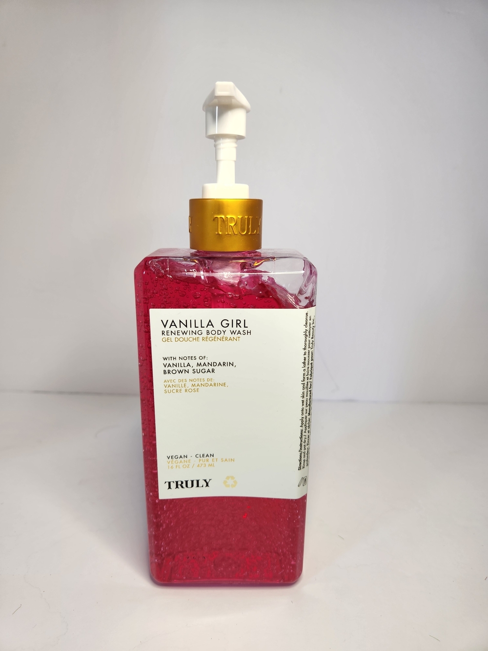 TRULY Vanilla Girl Renewing Body Wash - Pink